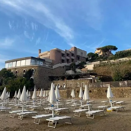 ホテル Il Gabbiano 3*