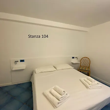 Il Gabbiano ホテル 3*