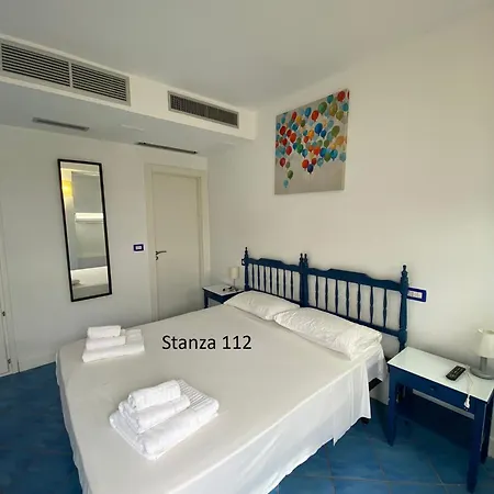 ホテル Il Gabbiano 3*