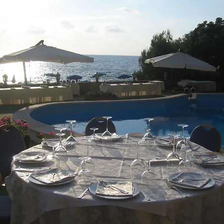 Il Gabbiano 3* パリヌロ